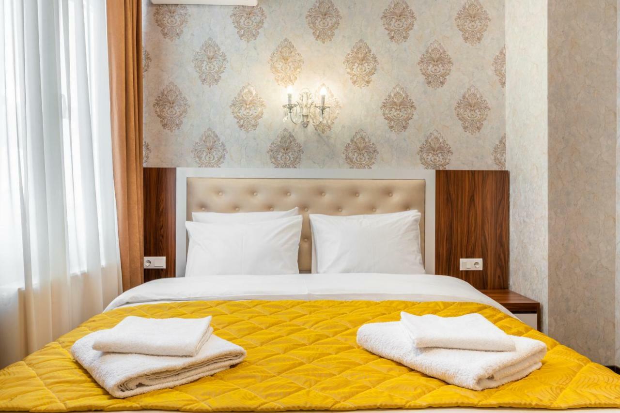 Ornament Hotel Tbilisi Exterior foto
